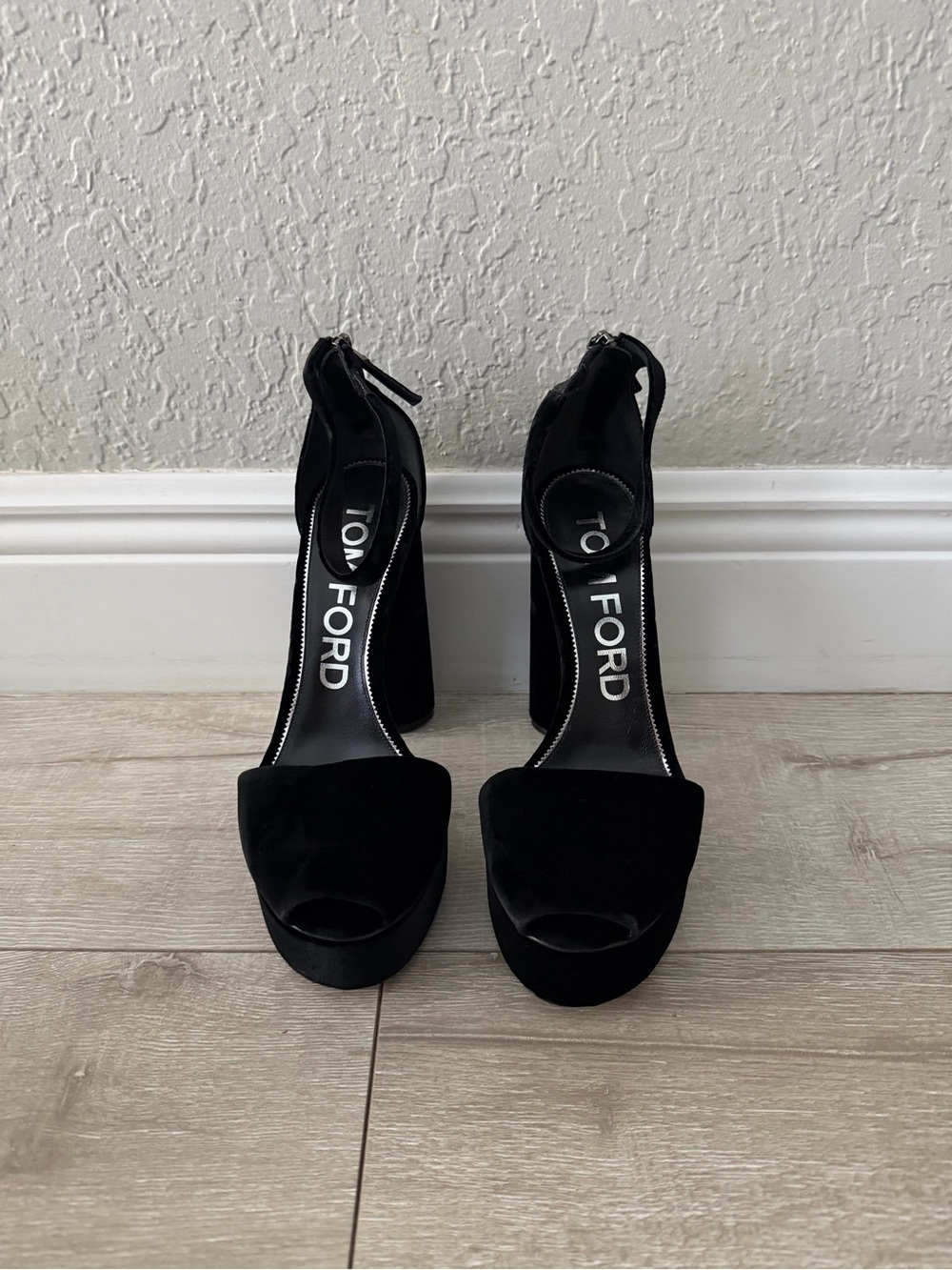 Tom Ford Black Velvet Platform Block-Heel Sandals women 10 US 40 EU - Picture 4 of 6